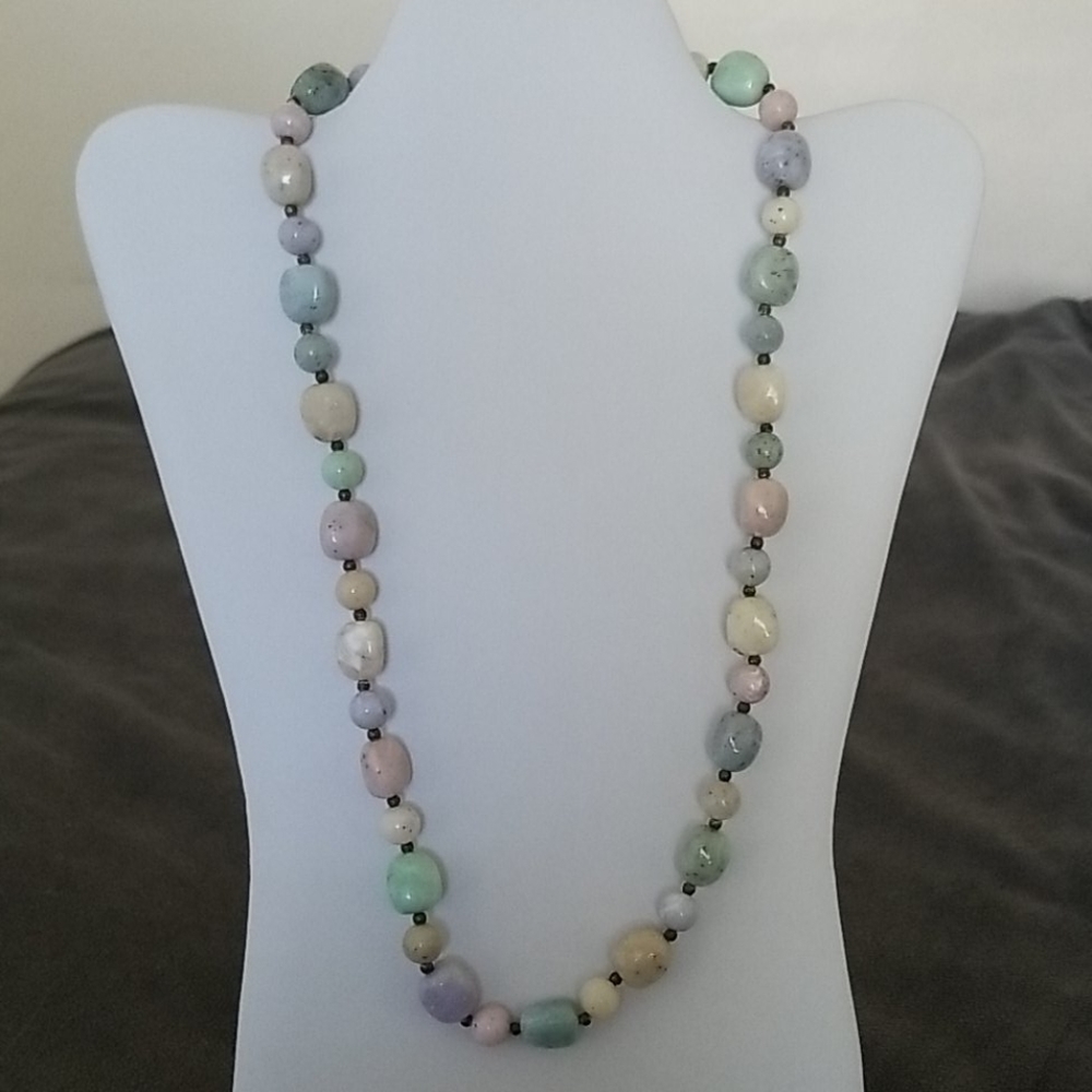 Pastel 1980s Stone Necklace